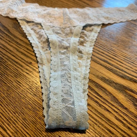 Secret Possessions Thong OS - Picture 5 of 7